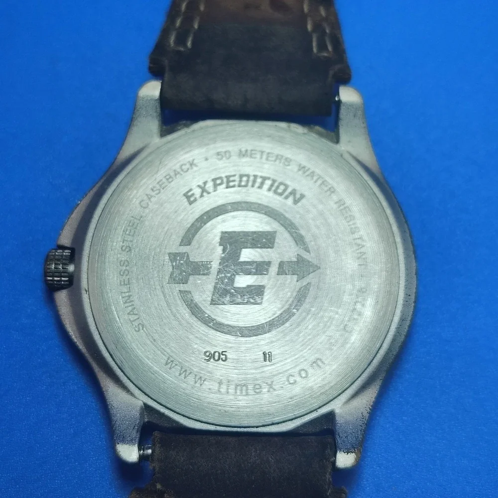 Vintage Timex‎ Expedition Date 38mm Mens Quartz Watch Leather Strap (No Indiglo)